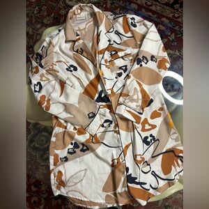Size medium night shirt